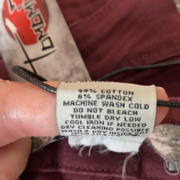 NWT Tomomi Tso  Slim fit distressed Jeans - Picture 11 of 14